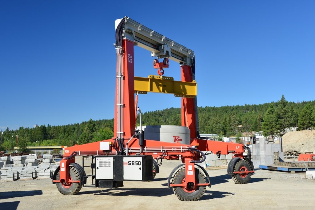 SB 50 Series Shuttlelift Single Custom Pick Up in Concrete Yard