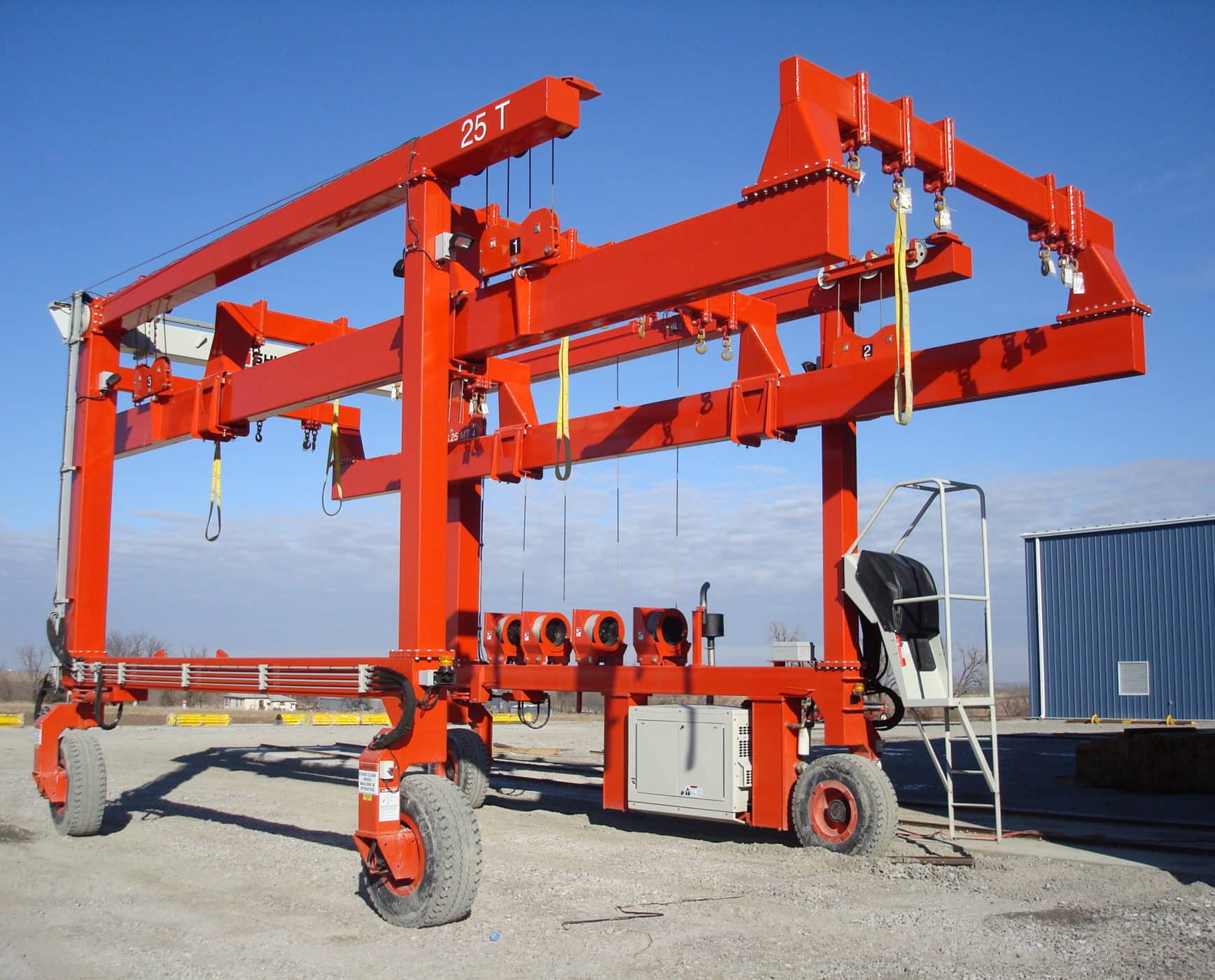 Large Crane with Spreaders for Lifting